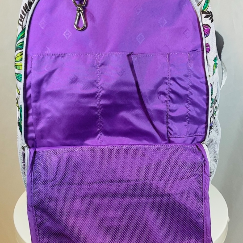*Final Price*Vera Bradley Lightweight Travel Backpack Gray Floral NWT - Picture 4 of 7